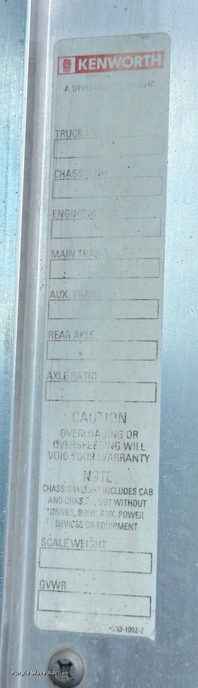 image for item DO2578 2006 Kenworth W900 semi truck