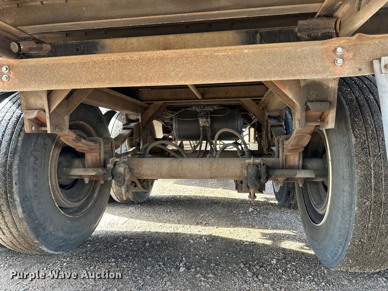 image for item DP8864 2013 Wabash dry van trailer