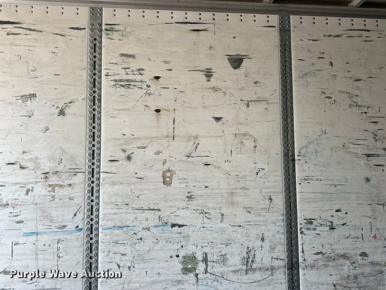 image for item DP8864 2013 Wabash dry van trailer