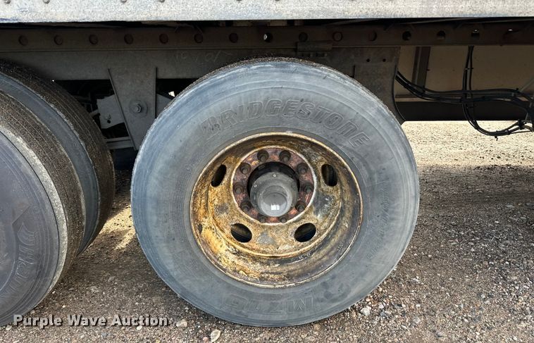 image for item DP8864 2013 Wabash dry van trailer