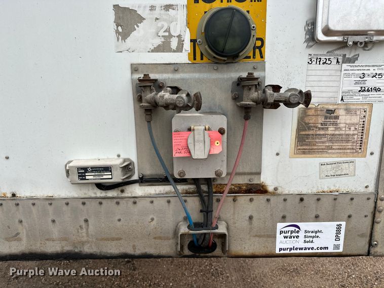 image for item DP8866 2013 Wabash DVLSHPC  dry van trailer