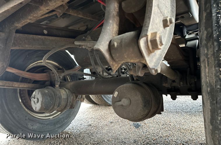 image for item DP8866 2013 Wabash DVLSHPC  dry van trailer