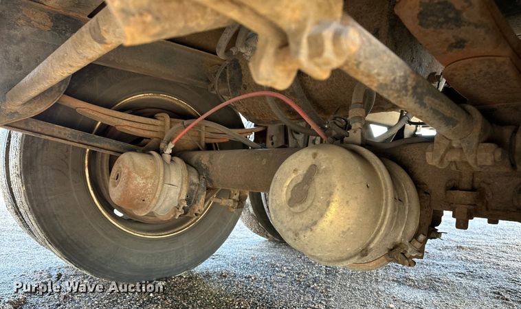 image for item DP8869 2013 Wabash DVLSHPC  dry van trailer