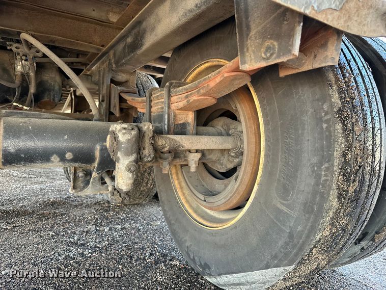 image for item DP8869 2013 Wabash DVLSHPC  dry van trailer