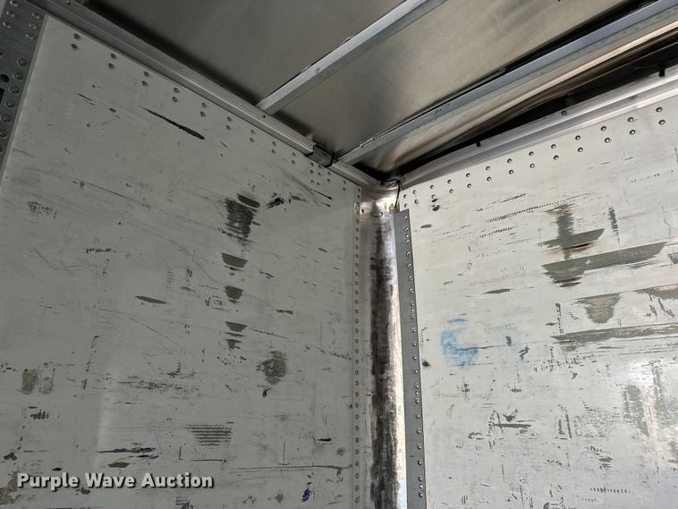 image for item DP8869 2013 Wabash DVLSHPC  dry van trailer