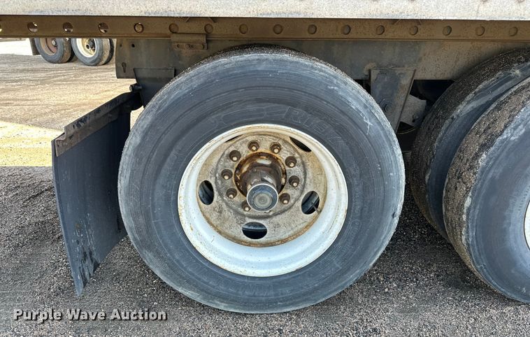 image for item DP8869 2013 Wabash DVLSHPC  dry van trailer