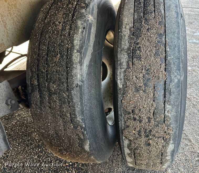 image for item DP8869 2013 Wabash DVLSHPC  dry van trailer