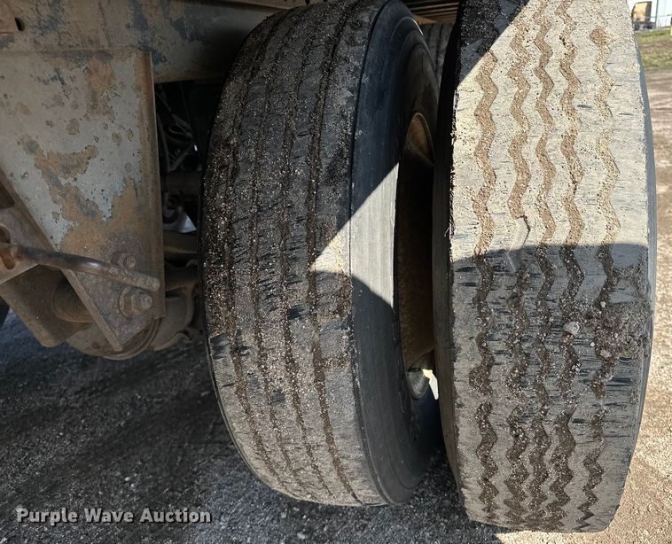 image for item DP8870 2005 Wabash DVCVHPC  dry van trailer