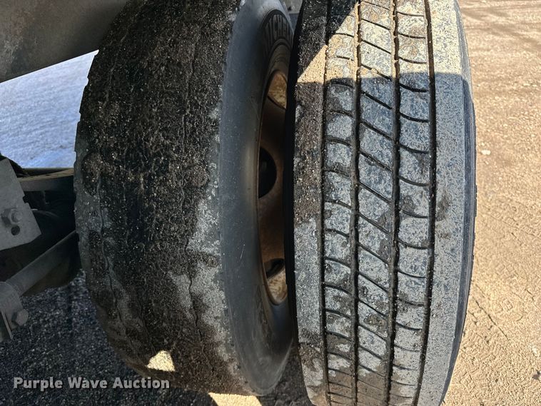 image for item DP8871 2013 Wabash DVLSHPC dry van trailer