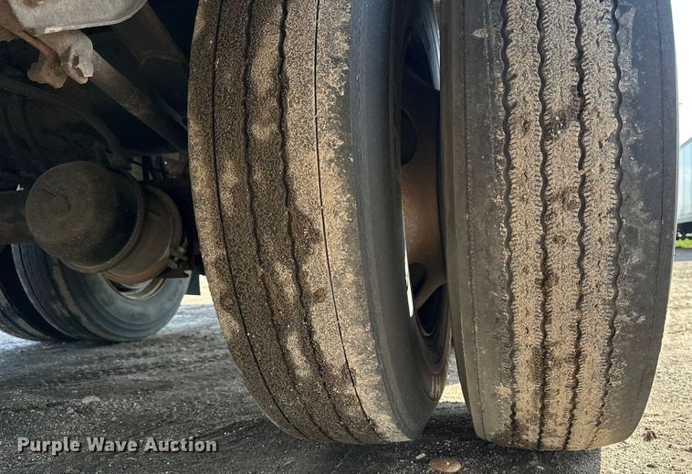 image for item DP8873 2013 Wabash DVLSHPC dry van trailer