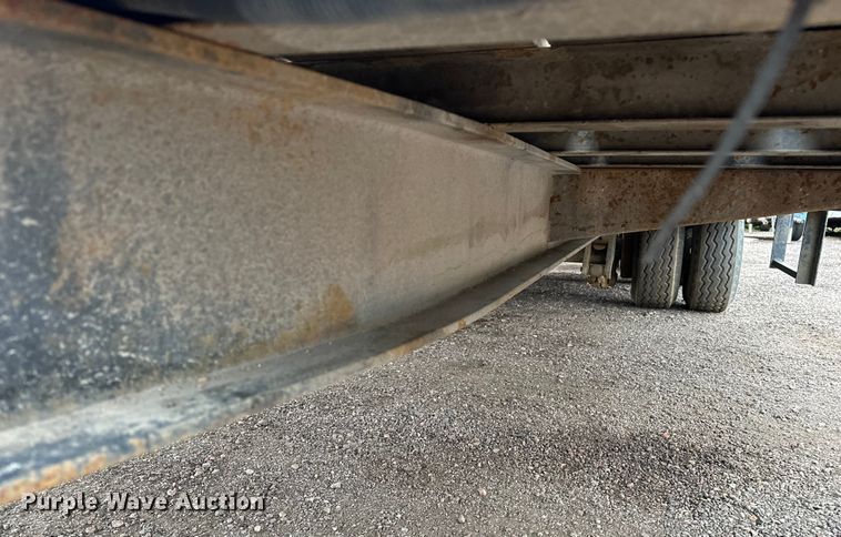 image for item DP8895 2001 Towmaster equipment trailer