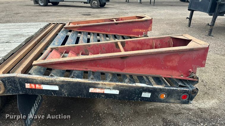 image for item DP8895 2001 Towmaster equipment trailer