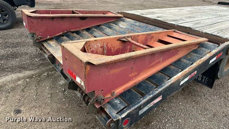 image for item DP8895 2001 Towmaster equipment trailer