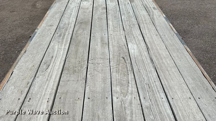 image for item DP8895 2001 Towmaster equipment trailer