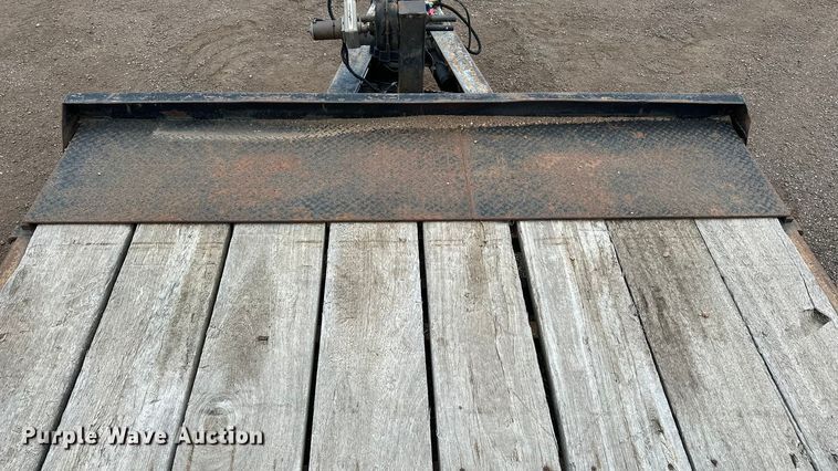 image for item DP8895 2001 Towmaster equipment trailer