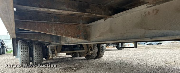 image for item DP8895 2001 Towmaster equipment trailer
