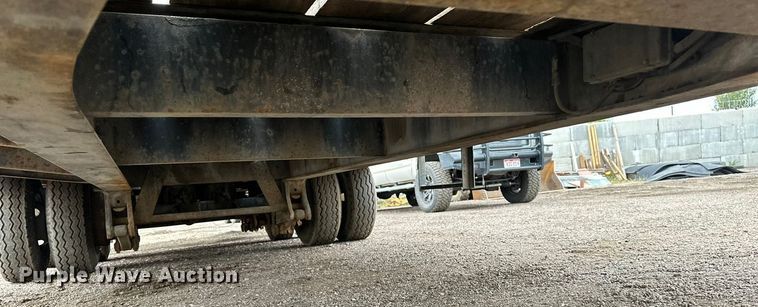 image for item DP8895 2001 Towmaster equipment trailer