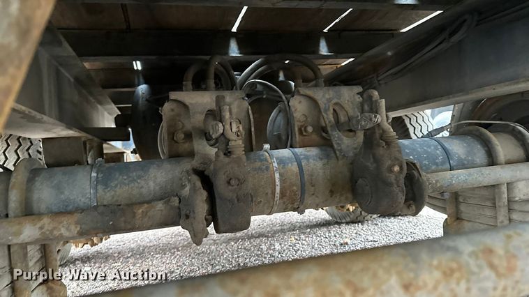 image for item DP8895 2001 Towmaster equipment trailer