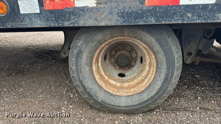 image for item DP8895 2001 Towmaster equipment trailer