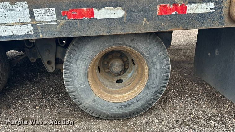 image for item DP8895 2001 Towmaster equipment trailer