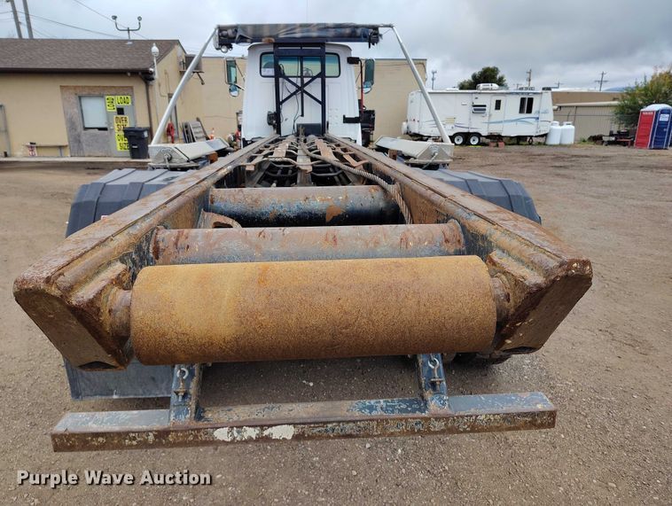 image for item DP8896 1995 Ford LT9000 roll-off container truck