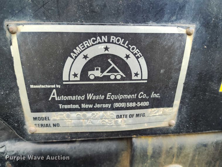 image for item DP8896 1995 Ford LT9000 roll-off container truck