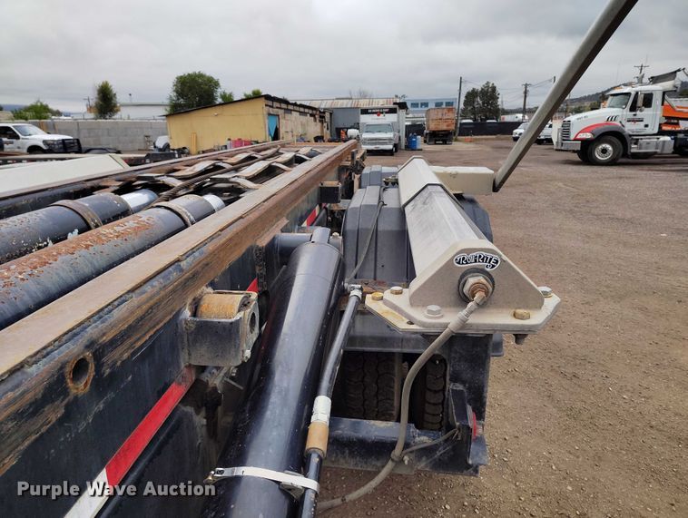 image for item DP8896 1995 Ford LT9000 roll-off container truck