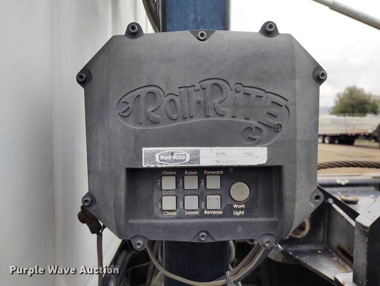 image for item DP8896 1995 Ford LT9000 roll-off container truck