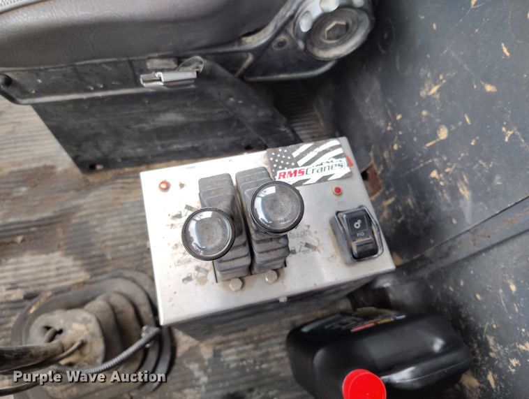 image for item DP8896 1995 Ford LT9000 roll-off container truck