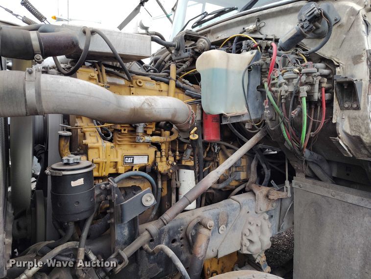 image for item DP8896 1995 Ford LT9000 roll-off container truck