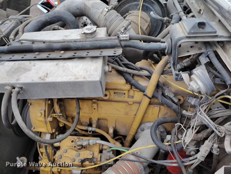 image for item DP8896 1995 Ford LT9000 roll-off container truck