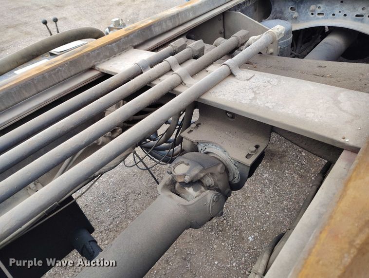 image for item DP8897 2008 Mack 813 Granite roll-off container truck