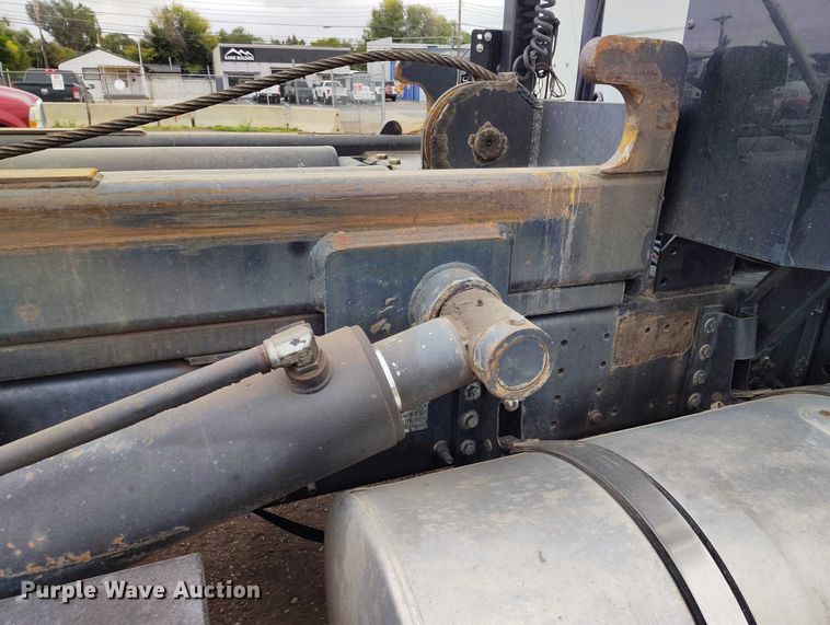 image for item DP8897 2008 Mack 813 Granite roll-off container truck