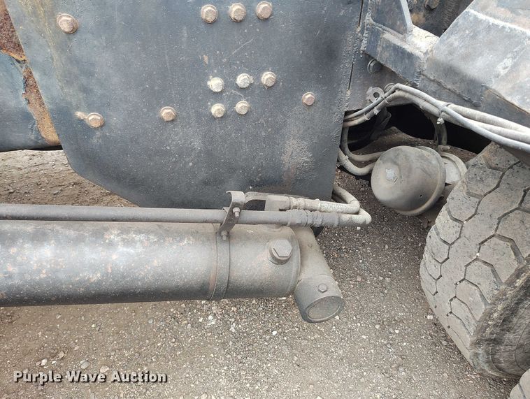 image for item DP8897 2008 Mack 813 Granite roll-off container truck