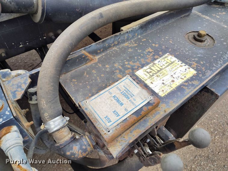 image for item DP8897 2008 Mack 813 Granite roll-off container truck