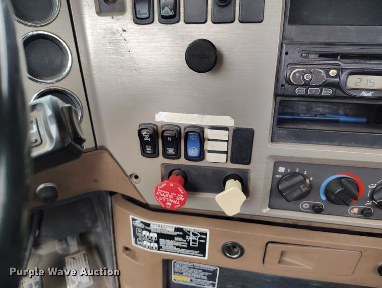 image for item DP8897 2008 Mack 813 Granite roll-off container truck