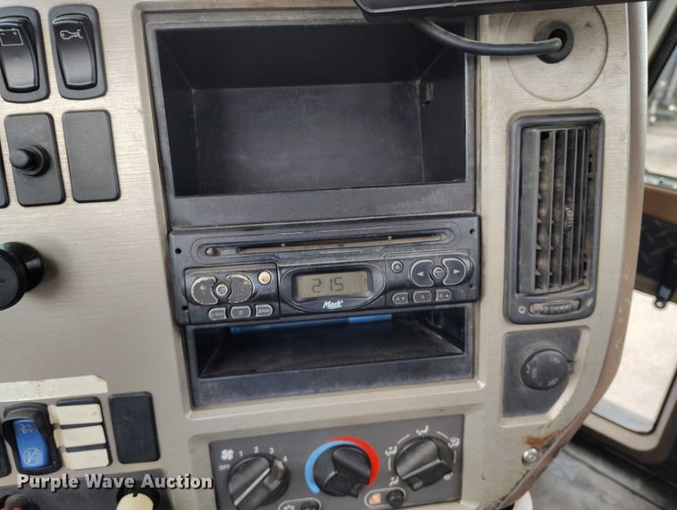 image for item DP8897 2008 Mack 813 Granite roll-off container truck