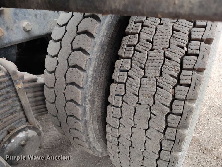 image for item DP8897 2008 Mack 813 Granite roll-off container truck