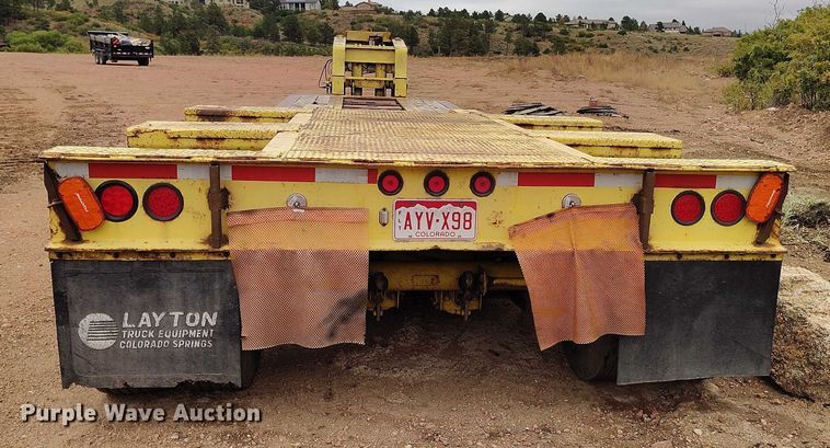 image for item DP8898 1988 Eager Beaver 50GHG/GS lowboy equipment trailer