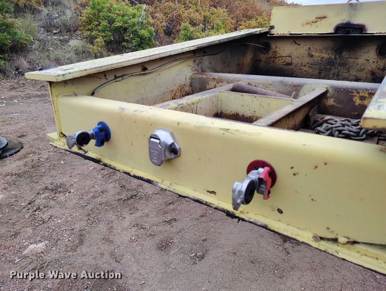 image for item DP8898 1988 Eager Beaver 50GHG/GS lowboy equipment trailer