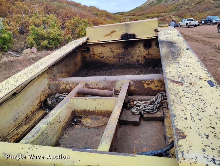 image for item DP8898 1988 Eager Beaver 50GHG/GS lowboy equipment trailer