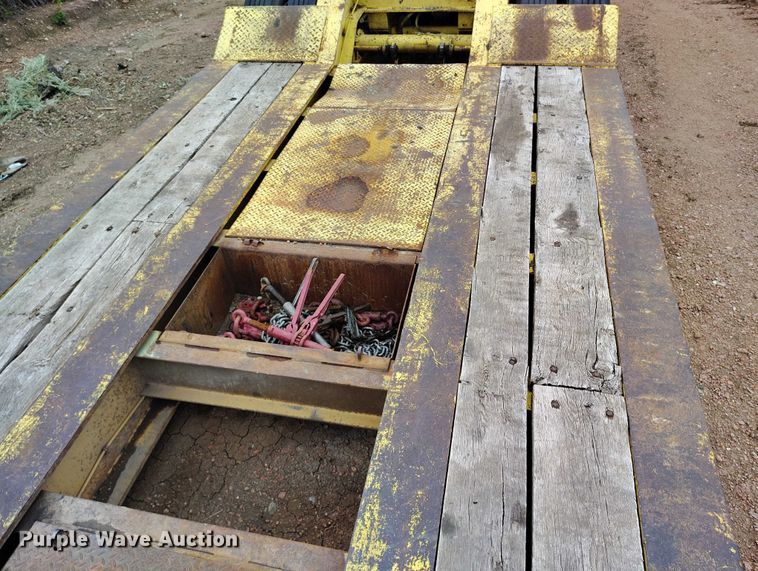 image for item DP8898 1988 Eager Beaver 50GHG/GS lowboy equipment trailer