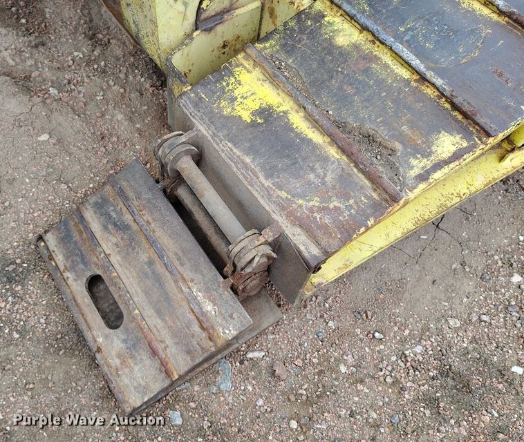 image for item DP8898 1988 Eager Beaver 50GHG/GS lowboy equipment trailer