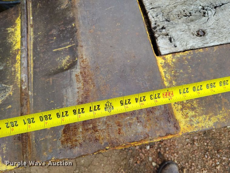 image for item DP8898 1988 Eager Beaver 50GHG/GS lowboy equipment trailer