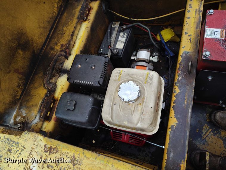 image for item DP8898 1988 Eager Beaver 50GHG/GS lowboy equipment trailer