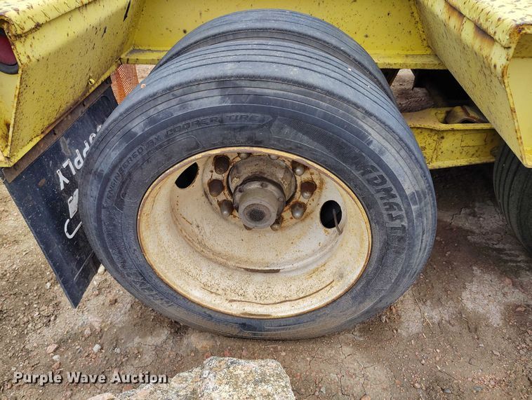 image for item DP8898 1988 Eager Beaver 50GHG/GS lowboy equipment trailer