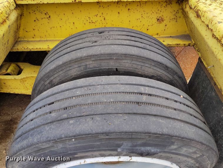 image for item DP8898 1988 Eager Beaver 50GHG/GS lowboy equipment trailer