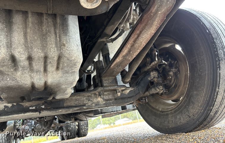 image for item DU1338 2016 Freightliner Columbia semi truck