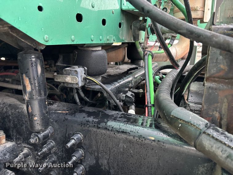 image for item DU1338 2016 Freightliner Columbia semi truck