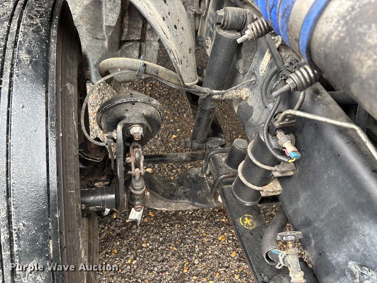 image for item DU1338 2016 Freightliner Columbia semi truck